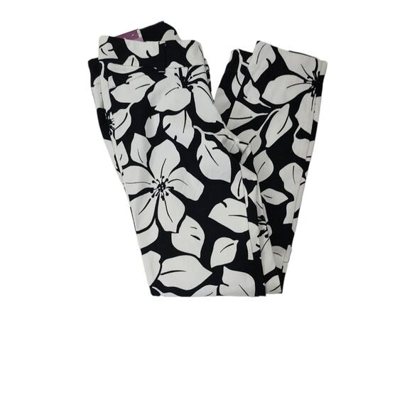 Old Navy  Women's The Diva Daisy Pant Black Hibiscus Skinny Ankle Slacks Size 0 - Picture 1 of 12